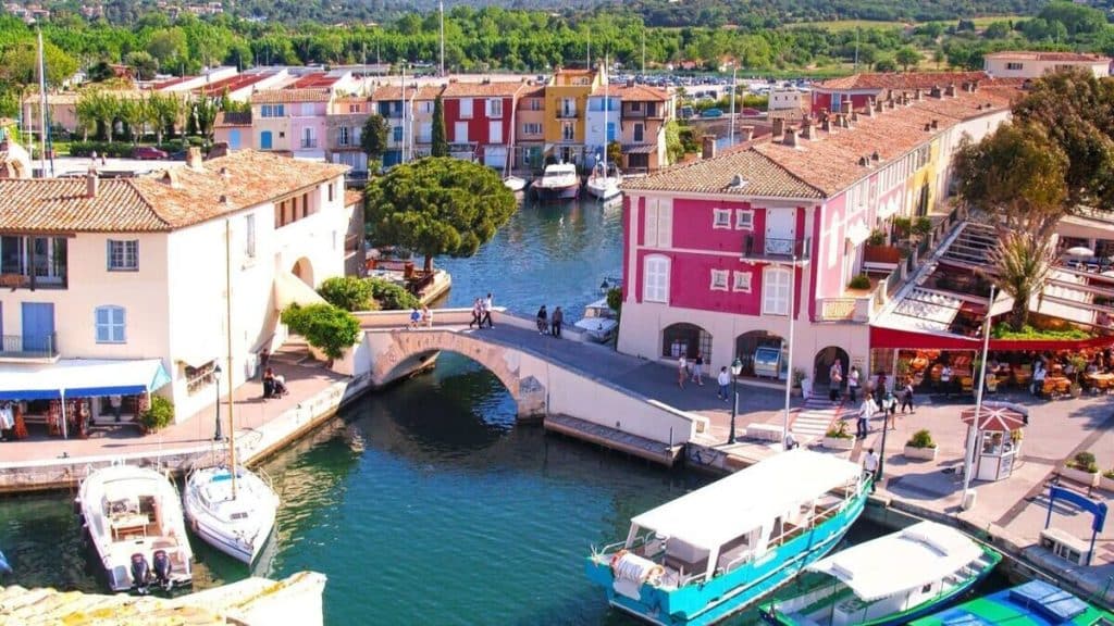 L&rsquo;incroyable histoire de ce village varois construit en forme de cercle 