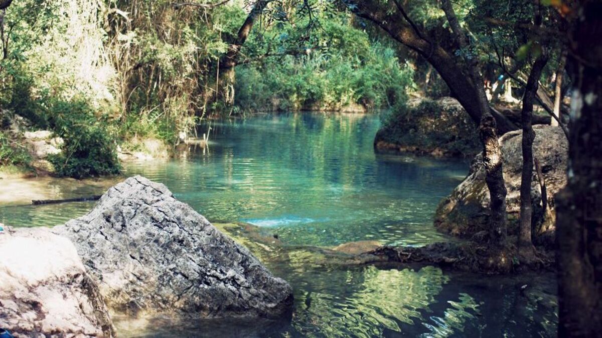 L&rsquo;idée parfaite pour ce week-end : une randonnée facile vers une cascade secrète du Var