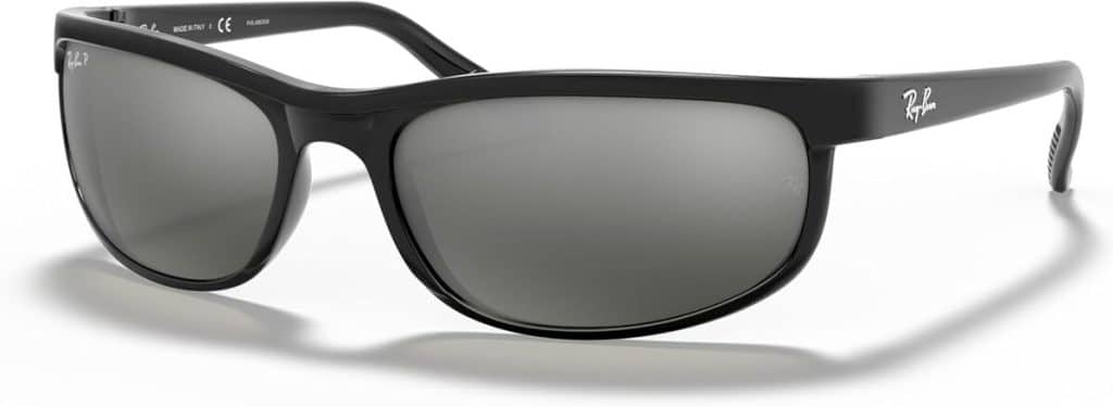 Test des Ray-Ban Predator 2 : lunettes solaires en noir et gris polarisé