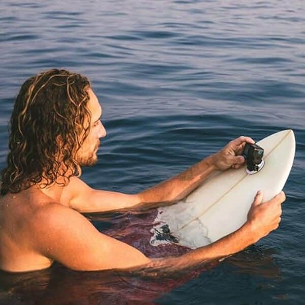 Découvrez les performances de la GoPro HERO10 Black : une caméra d'action étanche offrant une résolution époustouflante de 5.3K à 60fps. Explorez ses fonctionnalités avancées pour immortaliser chaque aventure.