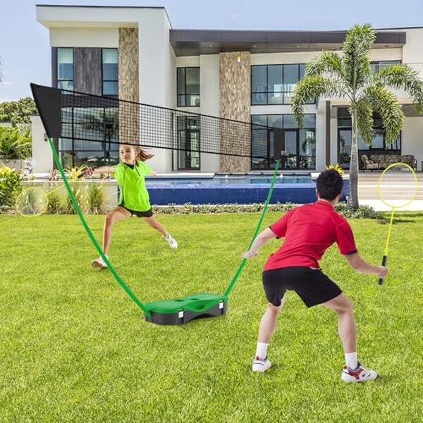 Découvrez notre test détaillé du set badminton portable Costway 270x160 cm. Performances, avantages et caractéristiques pour jouer au badminton en extérieur.