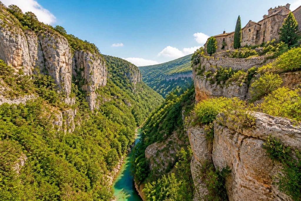 Randonnée canyon : découvrir les Gorges d'Oppedette en Provence