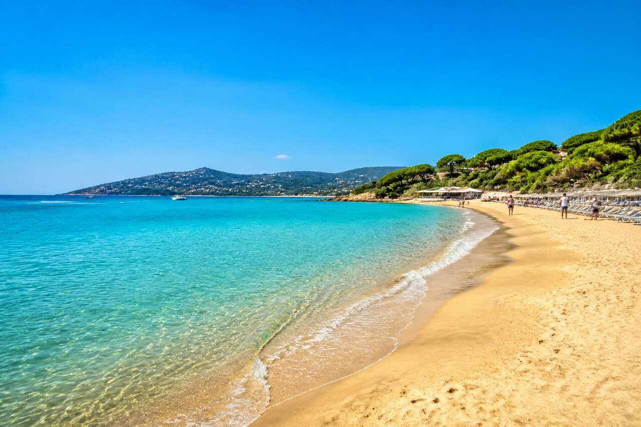 S'échapper à la plage de la nartelle : une escapade ensoleillée sur la côte d'azur