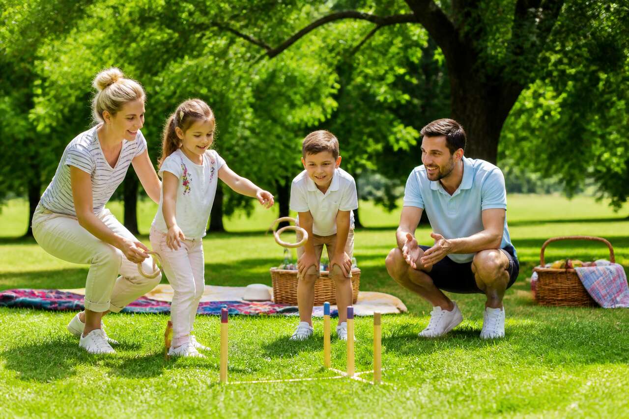 Guide des jeux de plein air à emporter pour un pique-nique réussi