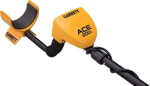 Découvrez notre test détaillé du Garrett ACE200i : caractéristiques, performances, avantages et inconvénients de ce détecteur de métaux populaire. 